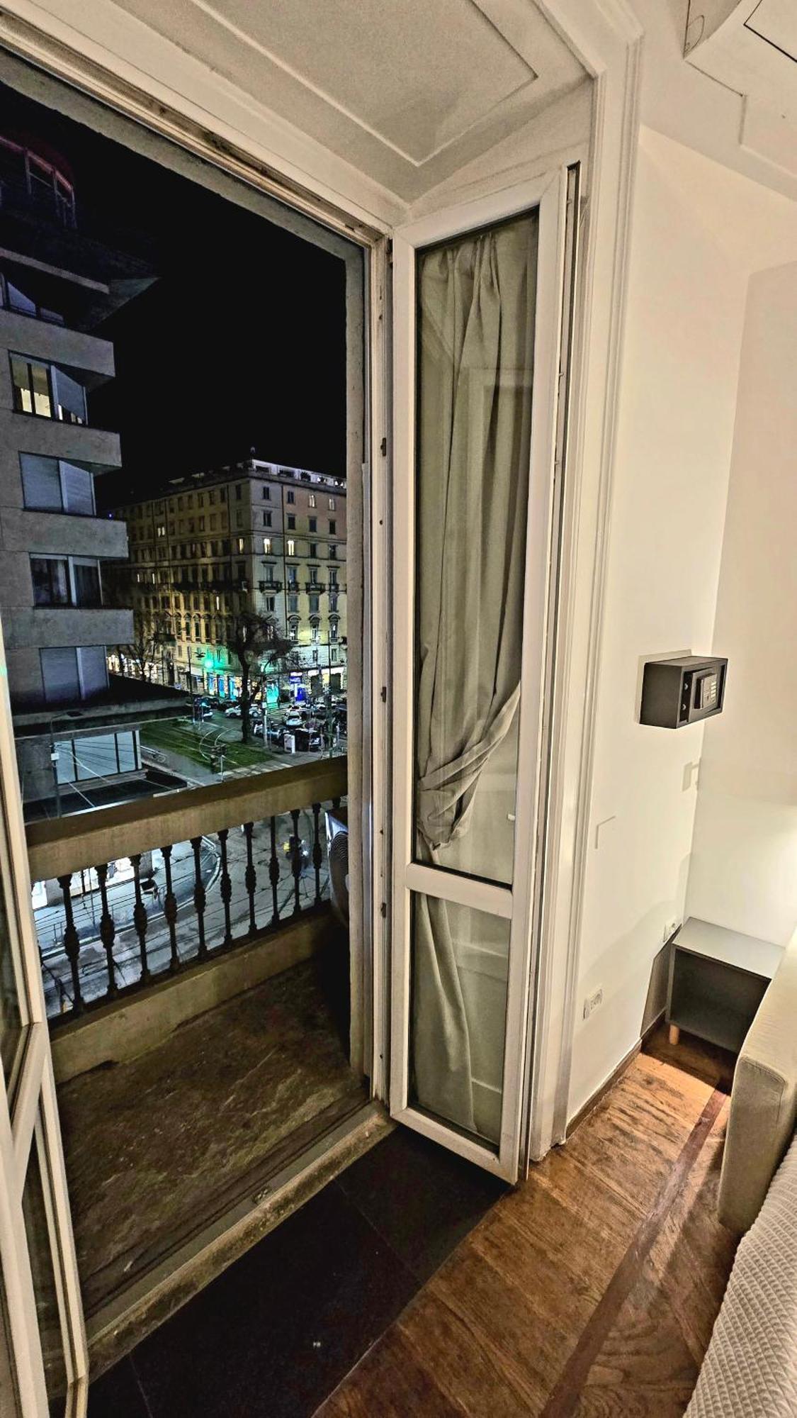 Casa Storica Piazza 5 Giornate Hotel Milan Bagian luar foto